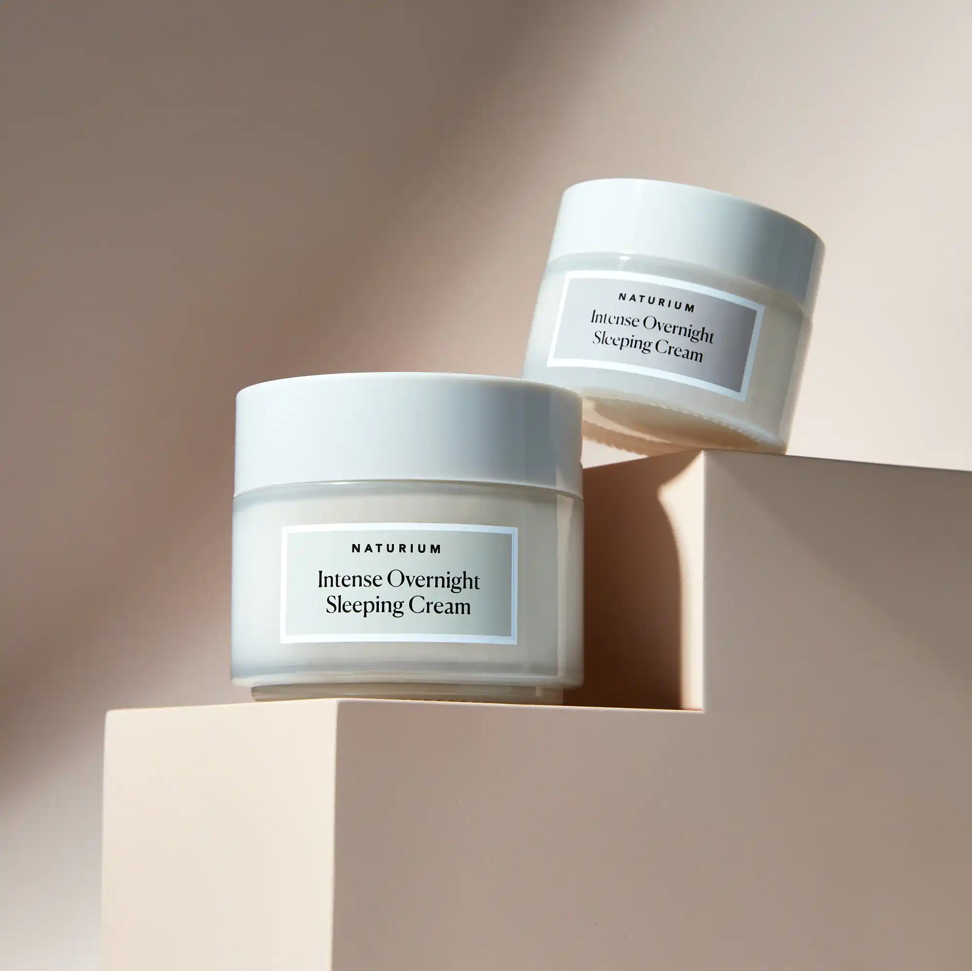 intense-overnight-sleeping-cream-jumbo-z5 11_18_2021_Naturium0552-crop.webp