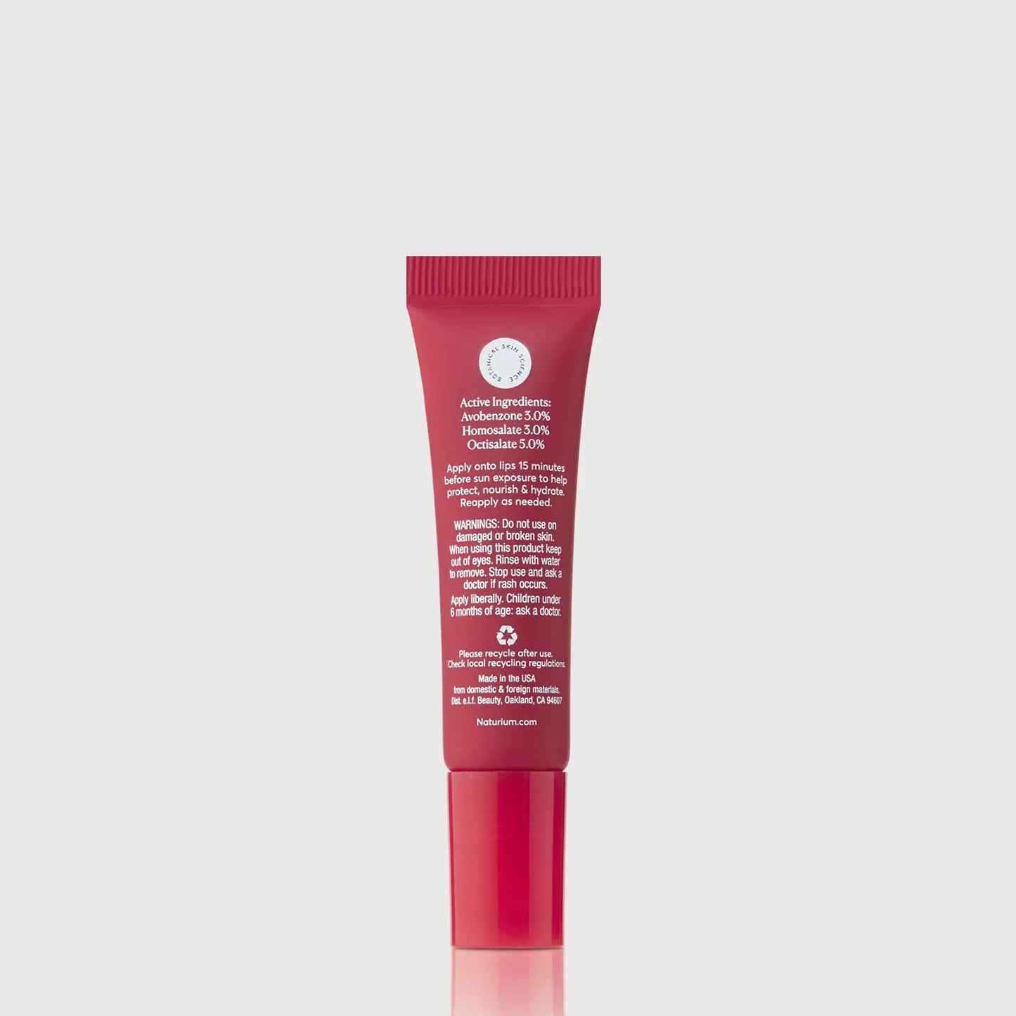 phyto-glow-lip-balm-spf-45-oasis-i4 NATR-10125_PhytoGlow_SPF_Oasis_primary_capon_back_bonebkgd_1.webp