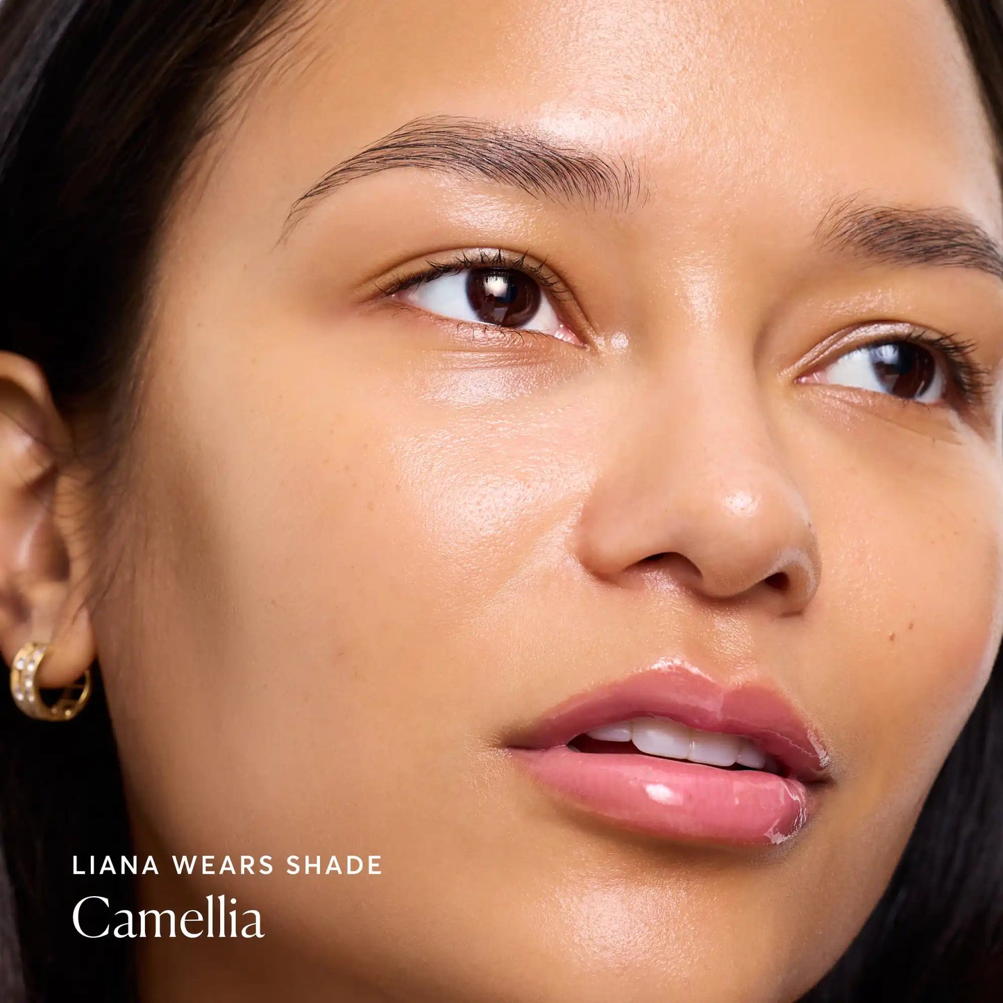 phyto-glow-lip-balm-camellia-g8 NATR-60075-Alt-Images-Phyto-Glow-Lip-Balm-Camellia-04.webp