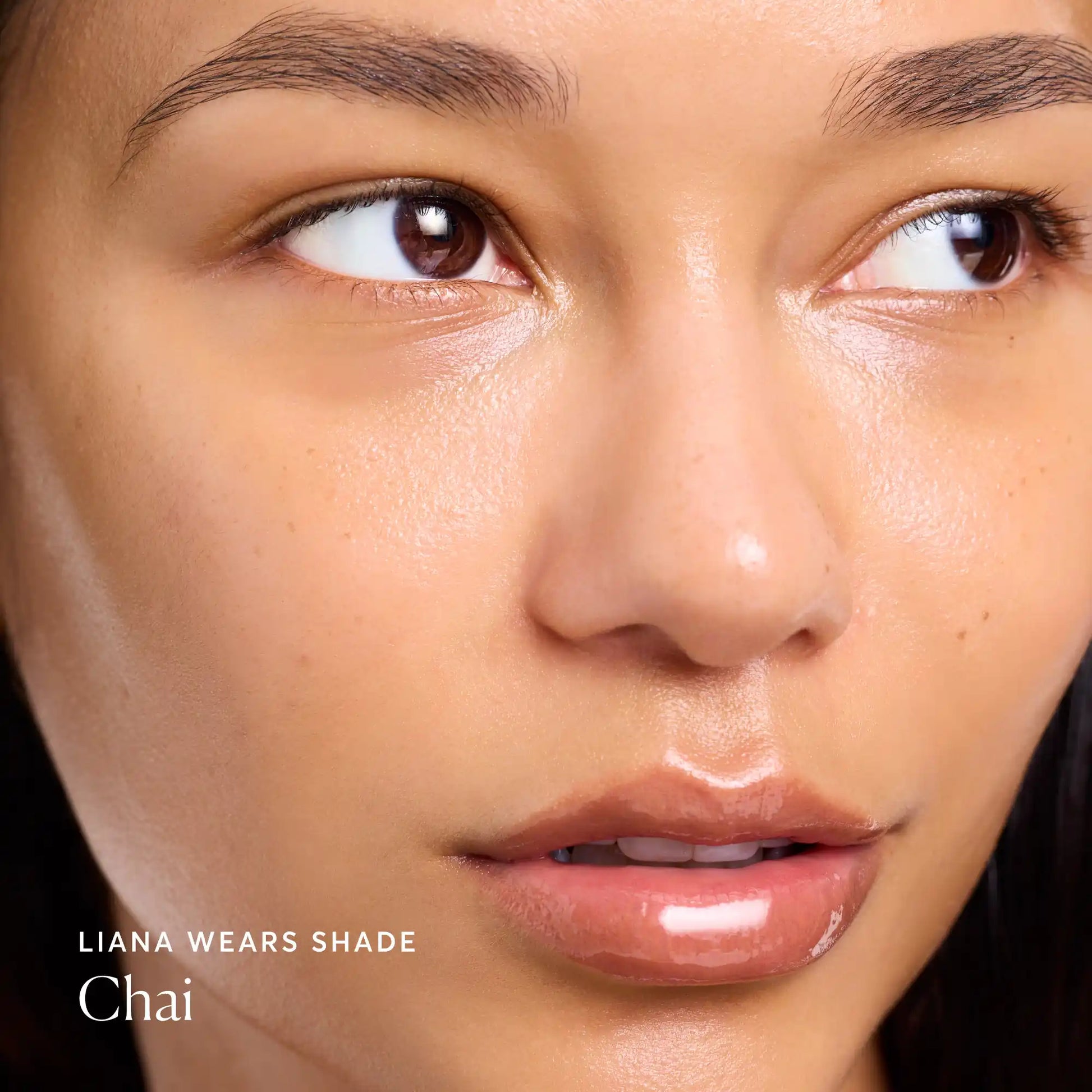 phyto-glow-lip-balm-chai-i7 NATR-60111-Alt-Images-Phyto-Glow-Lip-Balm-Chai-04.webp