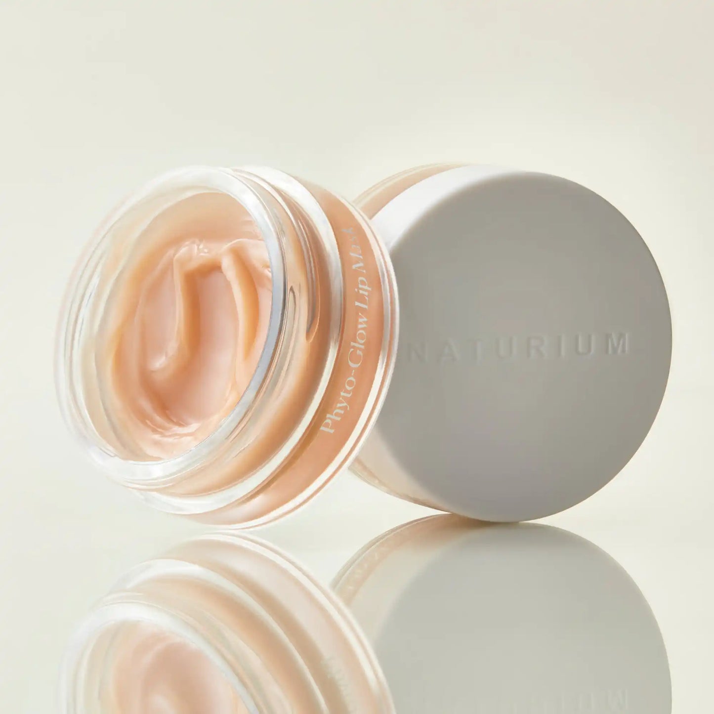 phyto-glow-lip-mask-b3 phyto-lipmask_0607-crop.webp